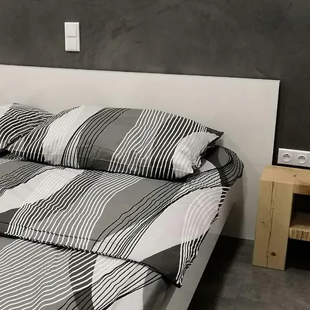 Lucni Nmnm * Nove Mesto na Morave