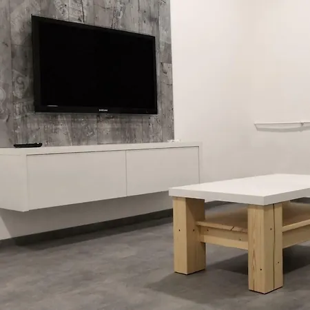 Lucni Nmnm Apartment